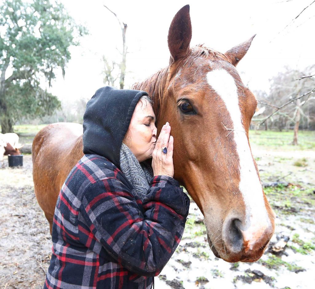Houston Chronicle Story-18 Renee kissing Cami